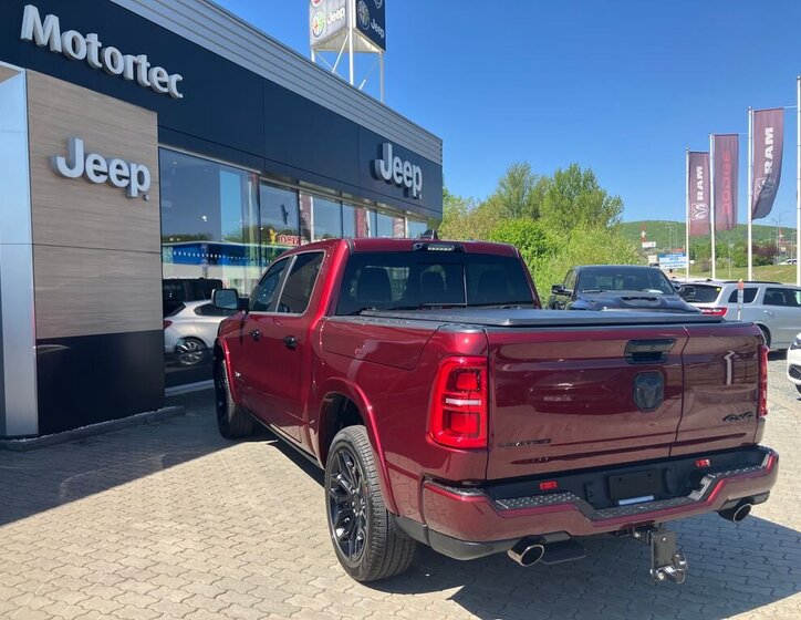 Dodge RAM Pick-up 3,0 l 403 kw