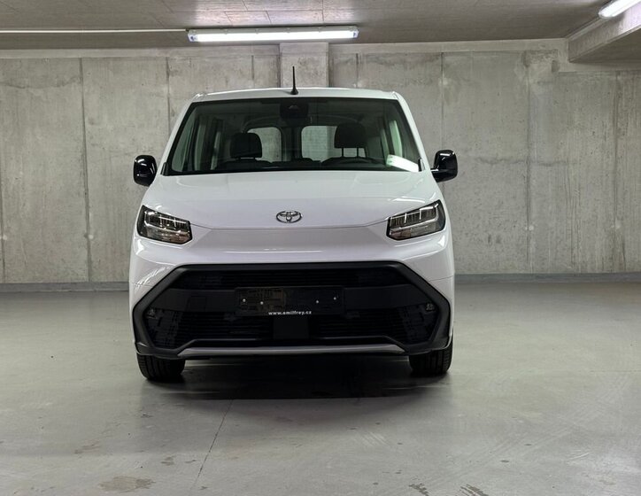 Toyota ProAce City Verso MPV 1,2 l 81 kw