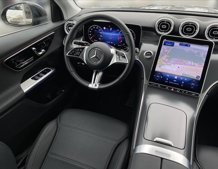 Mercedes-Benz GLC SUV 2,0 l 145 kw