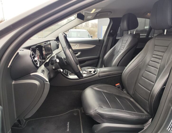 Mercedes-Benz Třídy E Sedan 3,0 l 190 kw