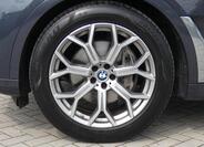 BMW X7 29