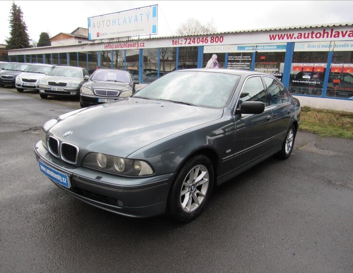BMW Řada 5 Sedan / Limuzína 2,5 l 141 kw