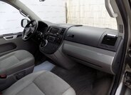 Volkswagen Multivan 17