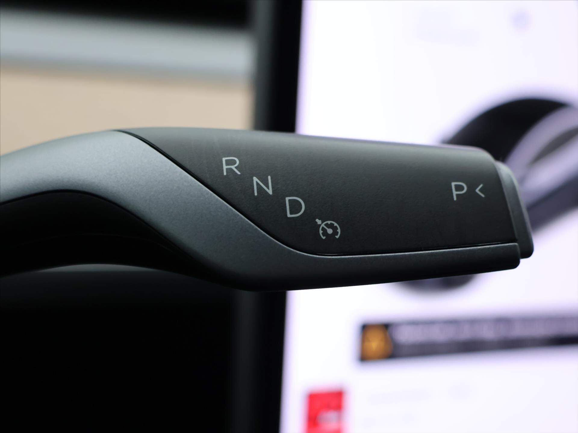 Tesla Model 3 Sedan / Limuzína 0,0 239 kw