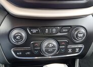 Jeep Cherokee SUV 3,2 l 200 kw