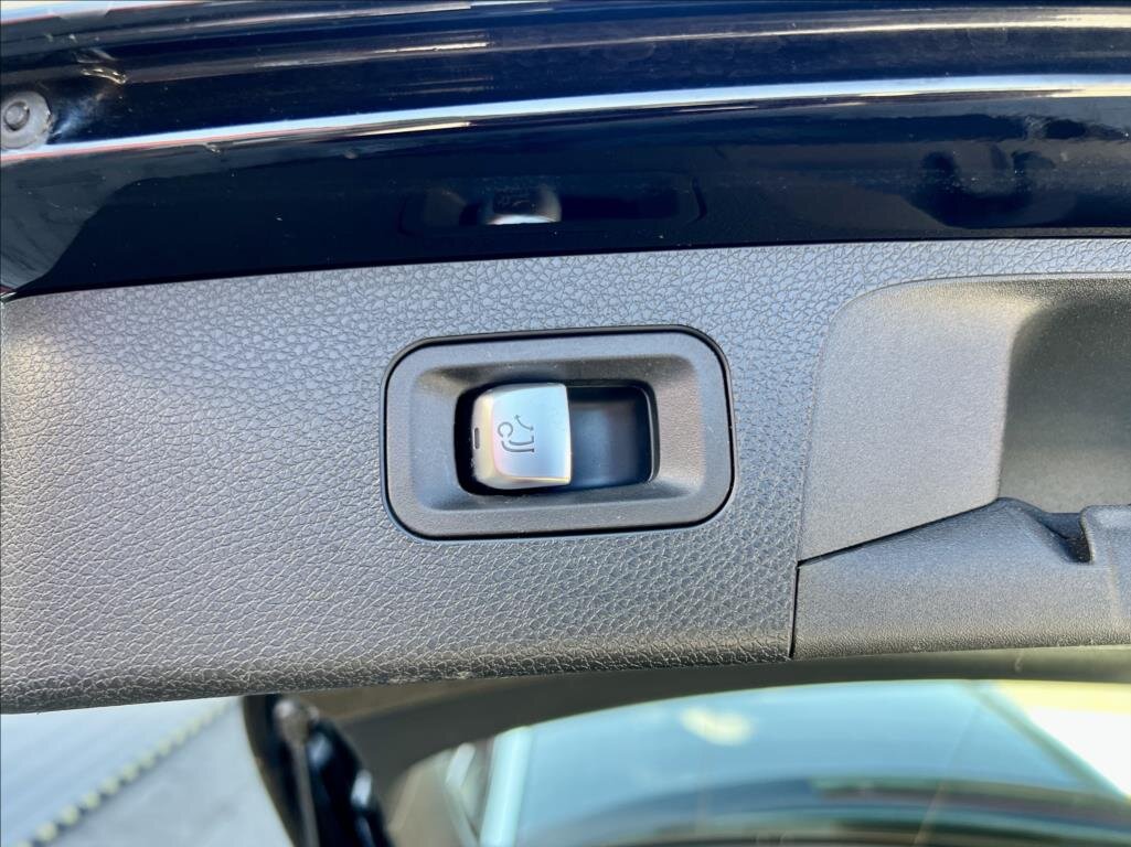 Mercedes-Benz Třídy E Kombi 2,0 l 143 kw