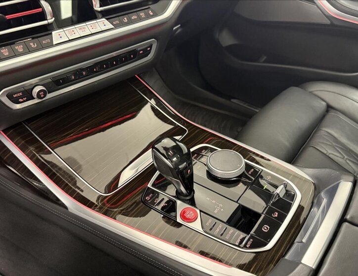 BMW X7 Kombi 3,0 l 250 kw