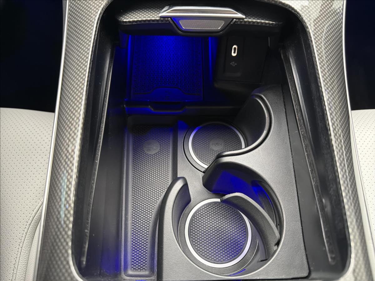 Mercedes-Benz GLC SUV / Terénní 2,0 l 145 kw