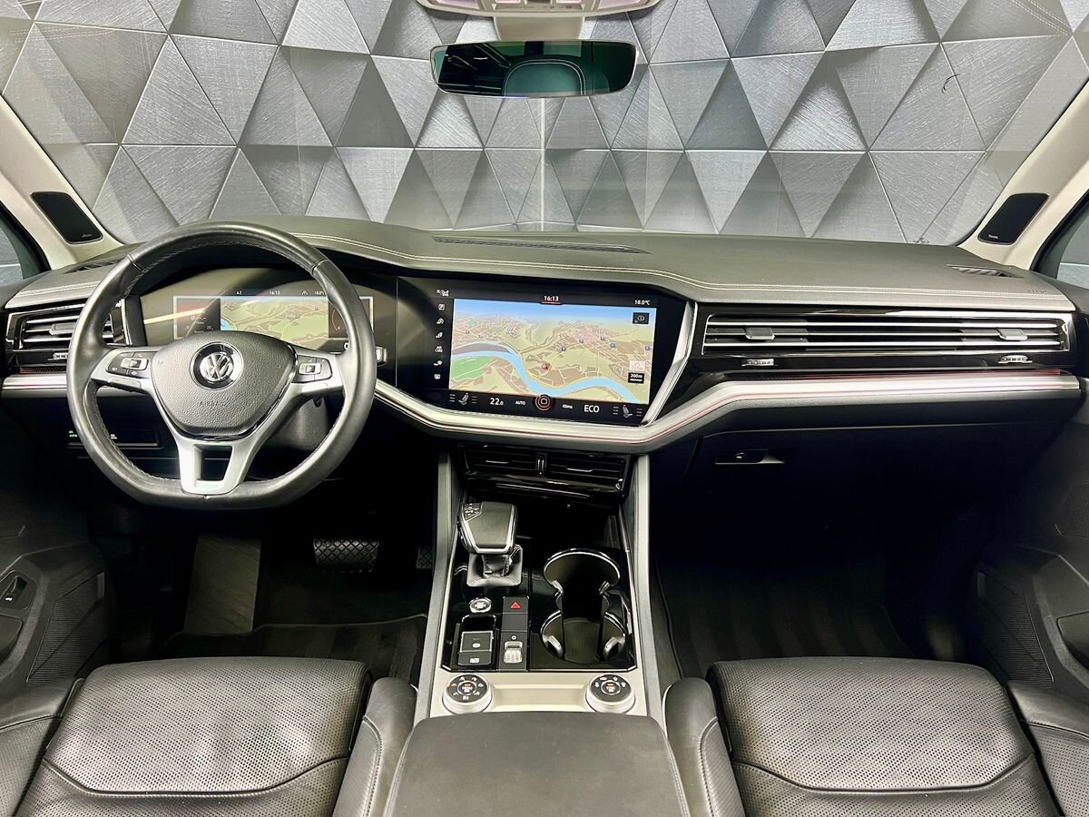Volkswagen Touareg SUV / Terénní 3,0 l 210 kw