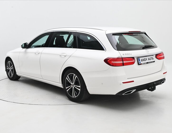 Mercedes-Benz Třídy E 7