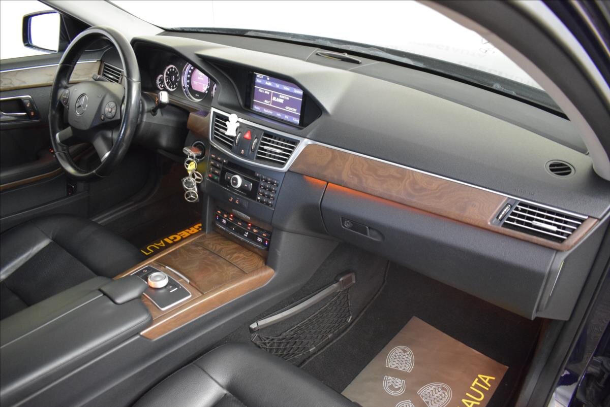 Mercedes-Benz Třídy E Sedan 3,0 l 170 kw