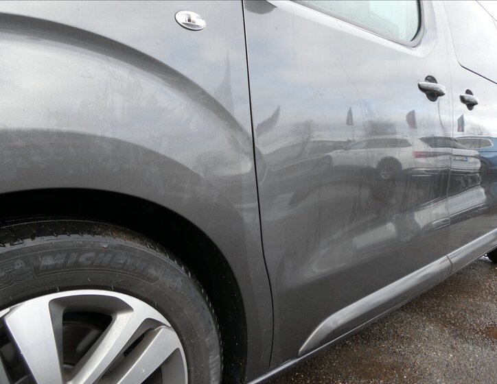 Peugeot Traveller MPV 2,0 l 130 kw