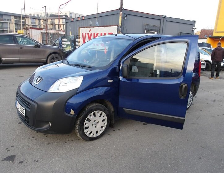 Peugeot Bipper Pick-up 1,4 l 50 kw