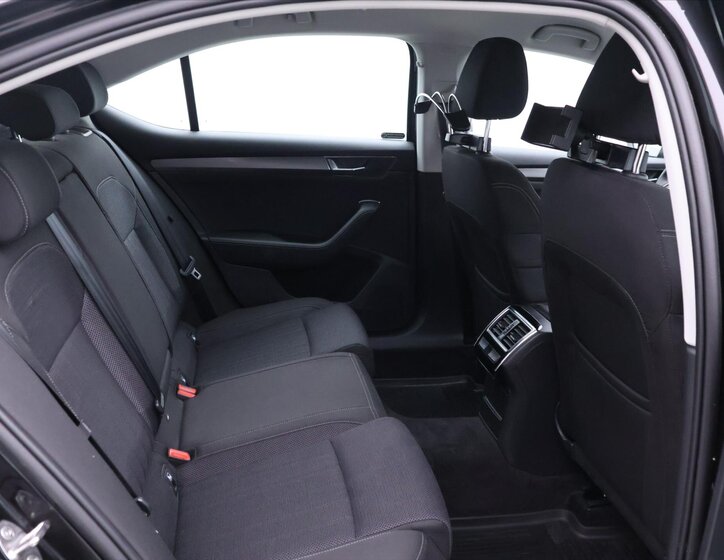 Škoda Superb Liftback 2,0 l 140 kw