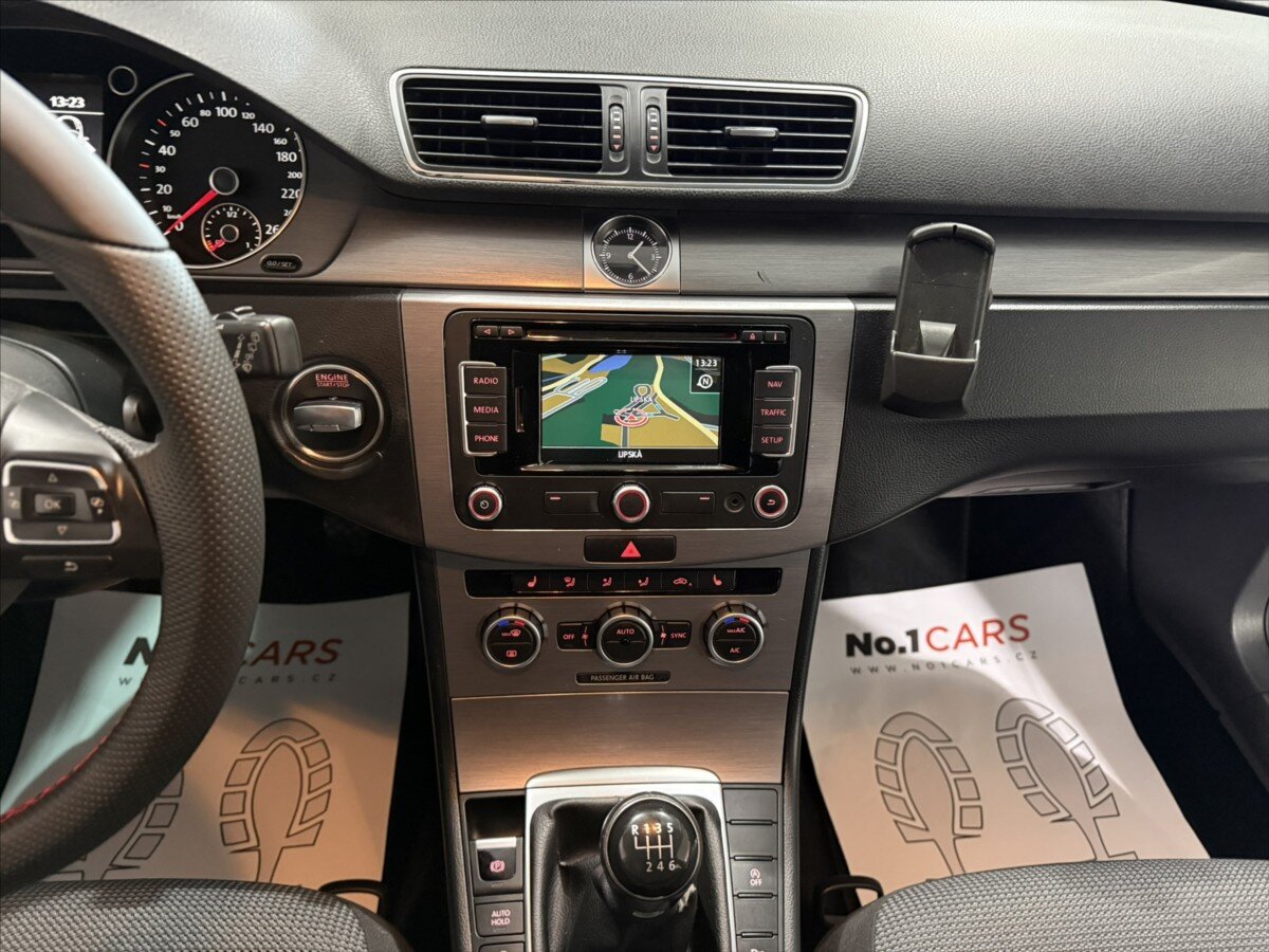 Volkswagen Passat Kombi 1,4 l 90 kw