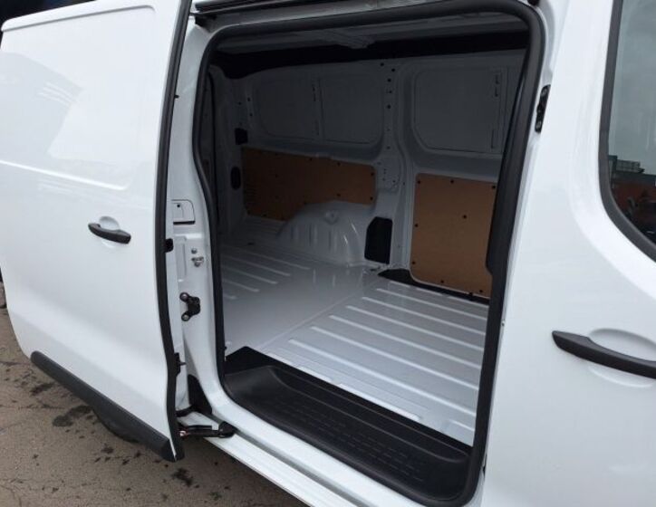 Peugeot Expert Skříň 2,0 l 106 kw