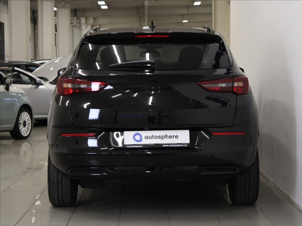 Opel Grandland SUV 1,5 l 96 kw