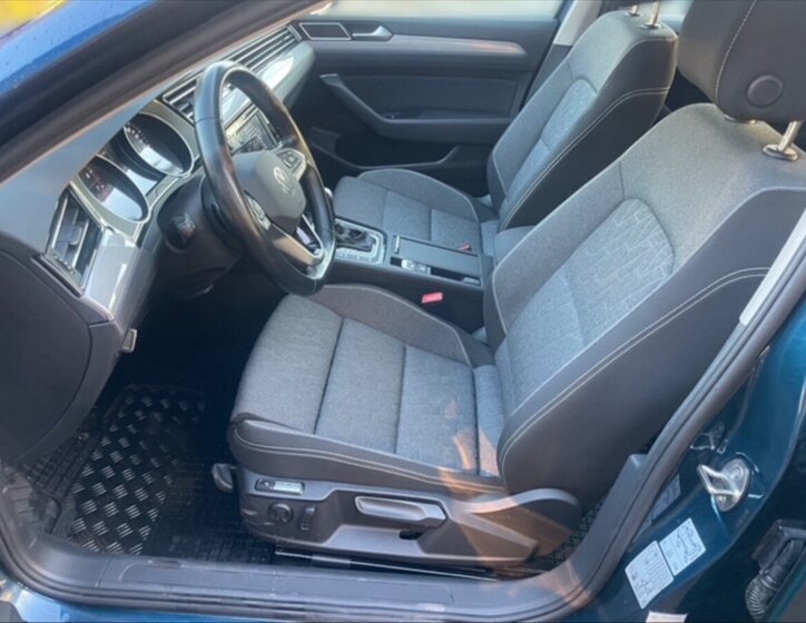 Volkswagen Passat Kombi 1,5 l 110 kw