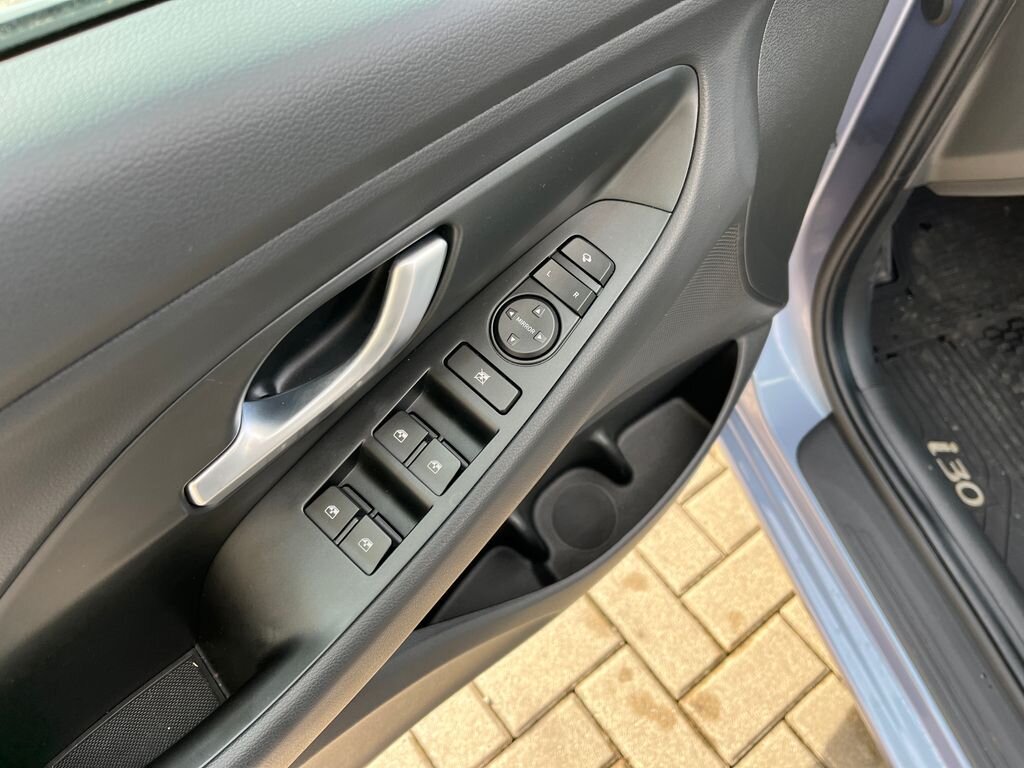 Hyundai i30 Kombi 998,0 73 kw