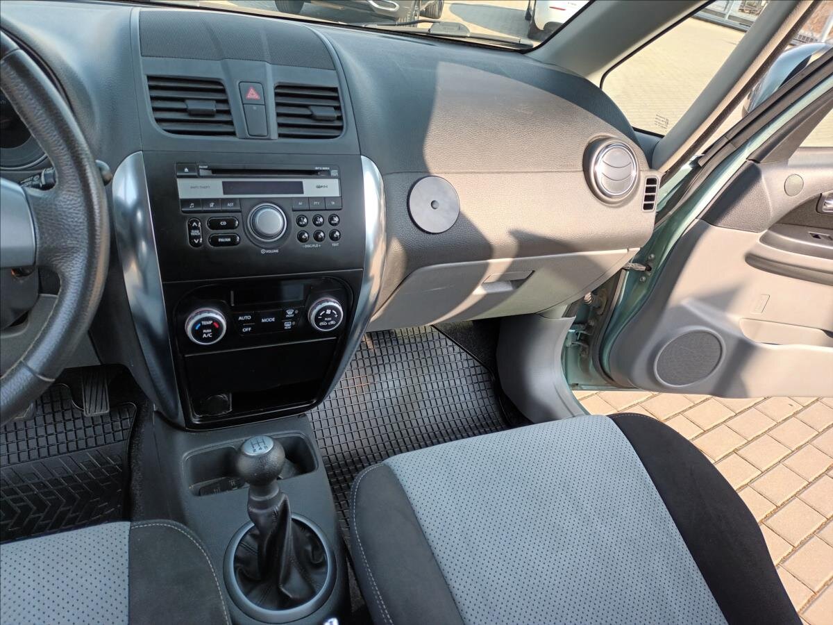 Suzuki SX4 Hatchback 1,6 l 88 kw