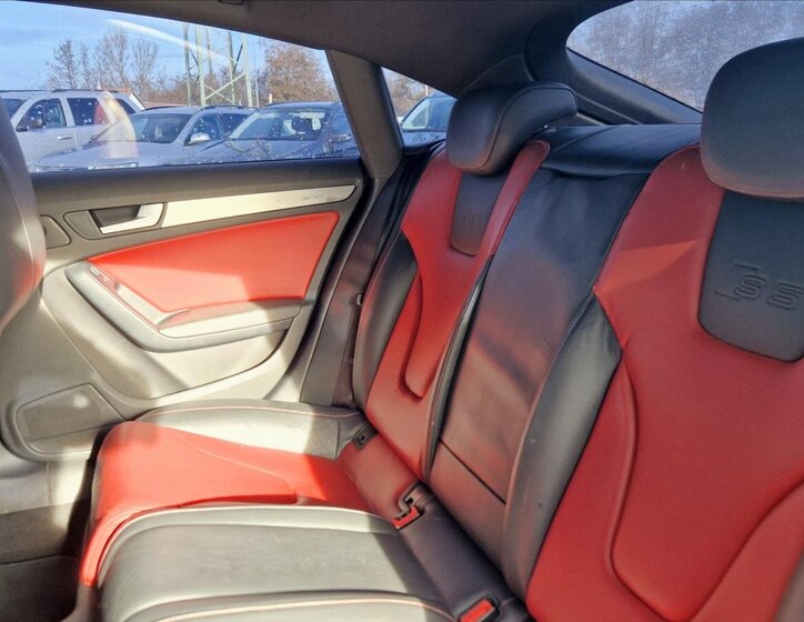 Audi S5 Sedan / Limuzína 3,0 l 245 kw