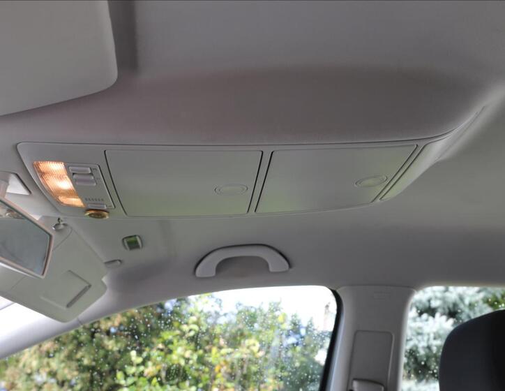 Volkswagen Touran 19