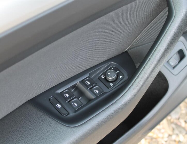 Volkswagen Passat Kombi 2,0 l 110 kw