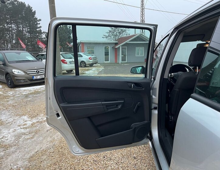 Opel Zafira MPV 1,9 l 88 kw