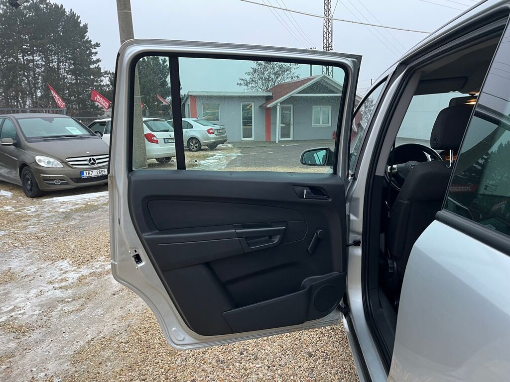 Opel Zafira MPV 1,9 l 88 kw