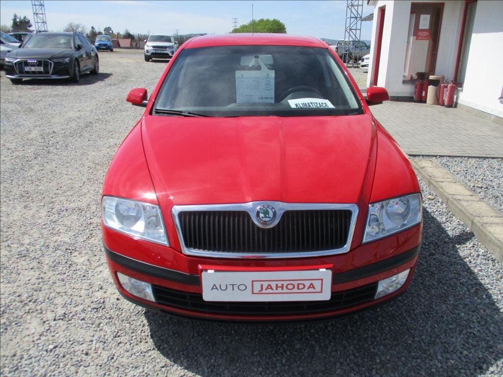 Škoda Octavia Sedan / Limuzína 1,6 l 75 kw
