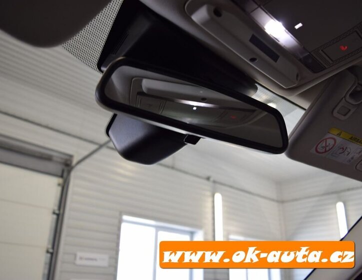 Land Rover Discovery SUV 0,0 177 kw