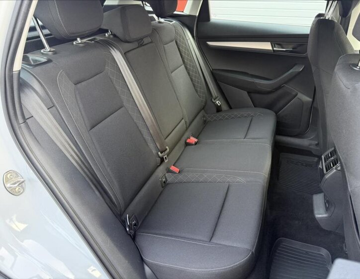 Škoda Karoq SUV / Terénní 1,6 l 85 kw