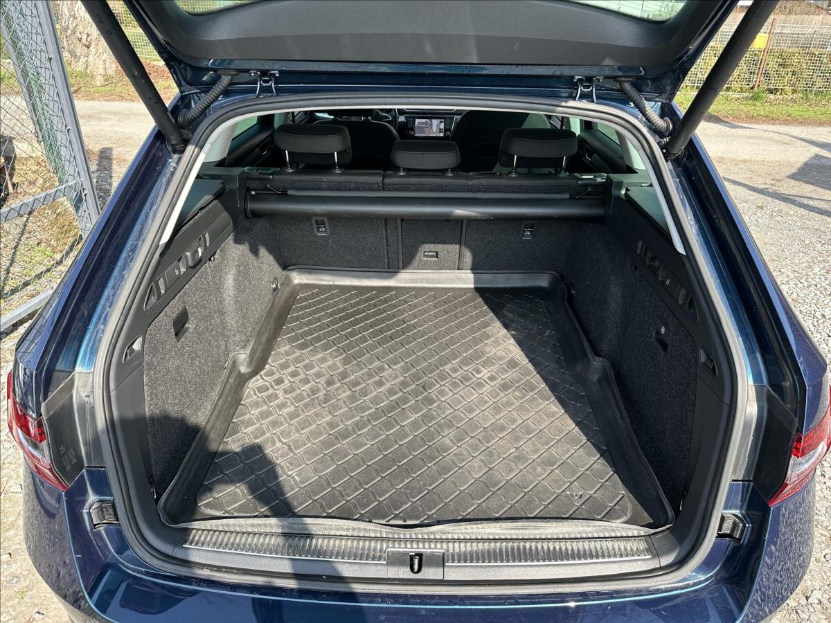 Škoda Superb Kombi 2,0 l 110 kw