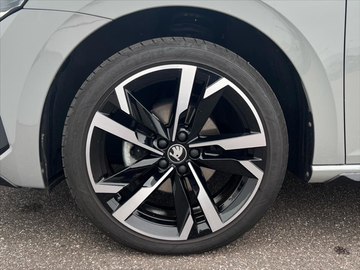 Škoda Scala Hatchback 1,5 l 110 kw