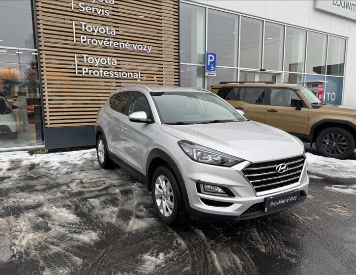 Hyundai Tucson SUV 1,6 l 97 kw