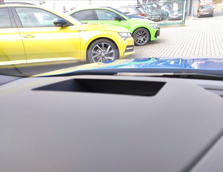 Škoda Octavia Sedan / Limuzína 2,0 l 180 kw