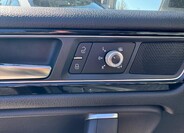 Volkswagen Touareg 12