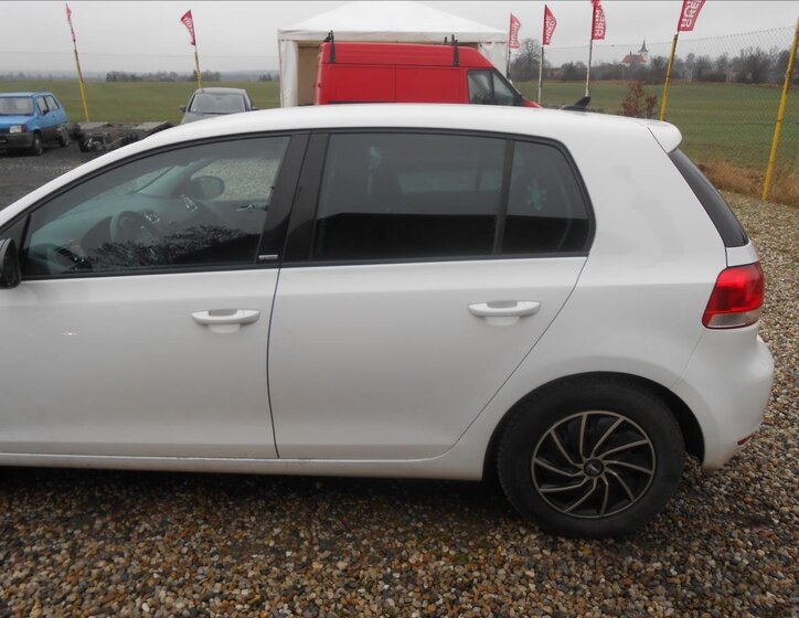 Volkswagen Golf Hatchback 1,2 l 63 kw