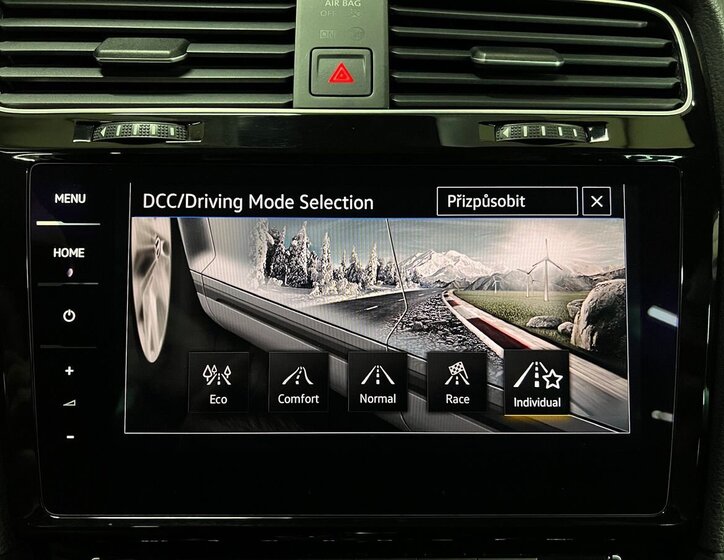 Volkswagen Golf Kombi 2,0 l 221 kw