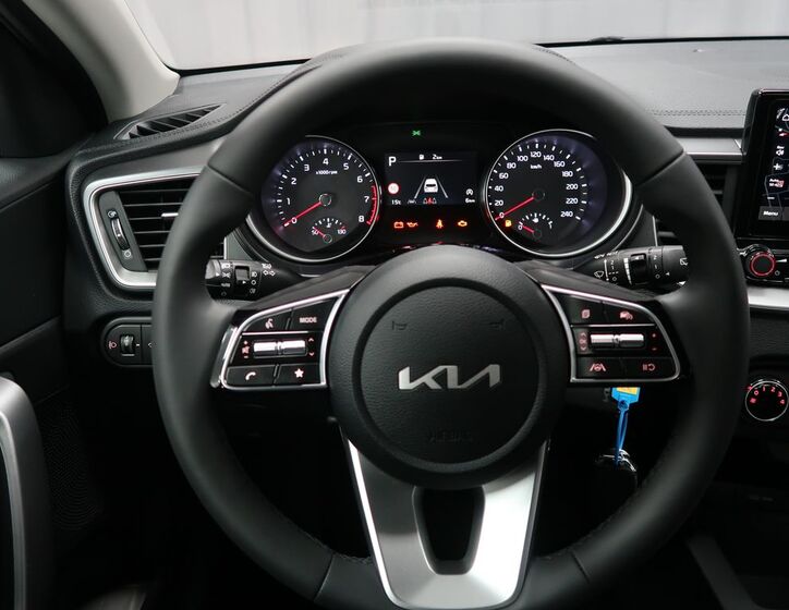 KIA Ceed 11