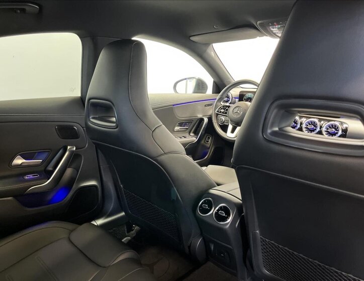 Mercedes-Benz CLA 22