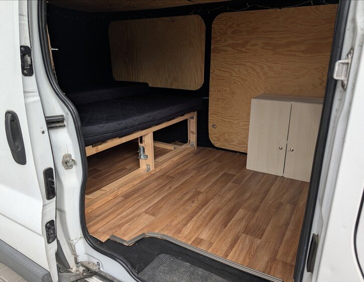 Opel Vivaro Skříň 2,0 l 84 kw