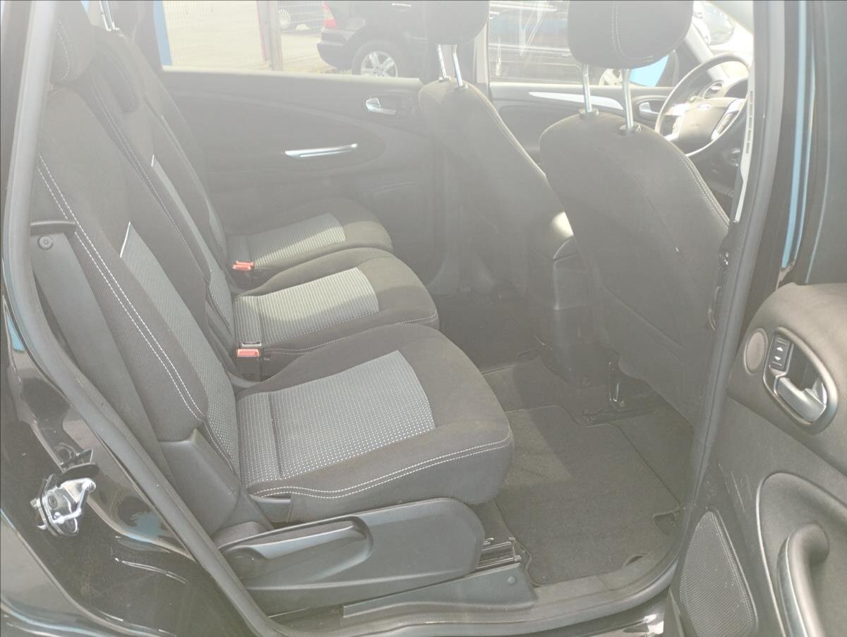 Ford S-MAX MPV 2,0 l 103 kw