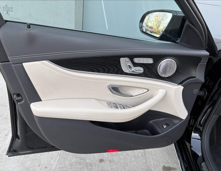 Mercedes-Benz Třídy E 20