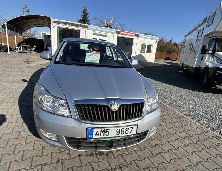 Škoda Octavia Sedan / Limuzína 1,6 l 77 kw