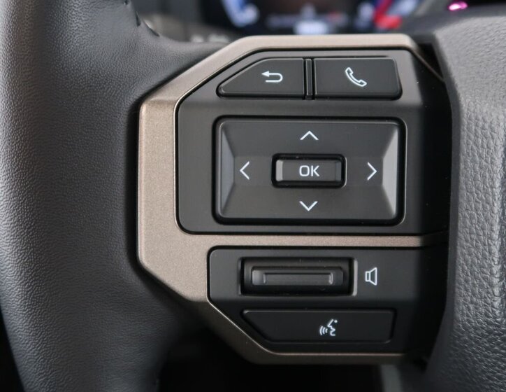 Toyota Land Cruiser SUV / Terénní 2,8 l 151 kw