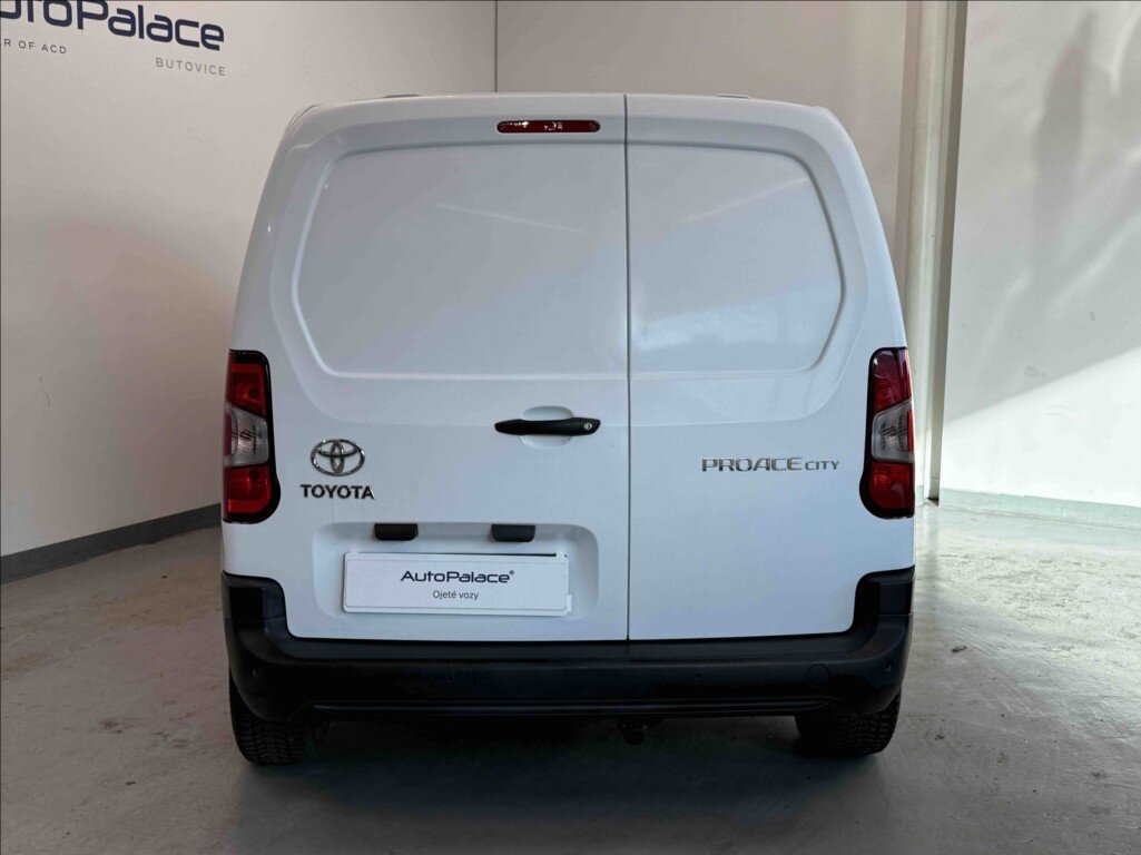 Toyota ProAce City VAN-Minibus 1,5 l 75 kw