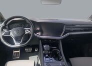 Volkswagen Touareg 5