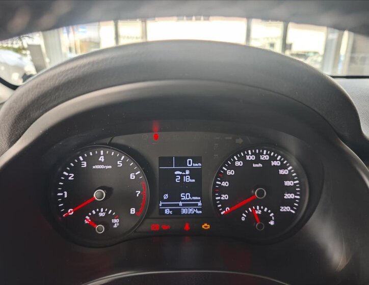 KIA Stonic CUV / Crossover 1,2 l 61 kw