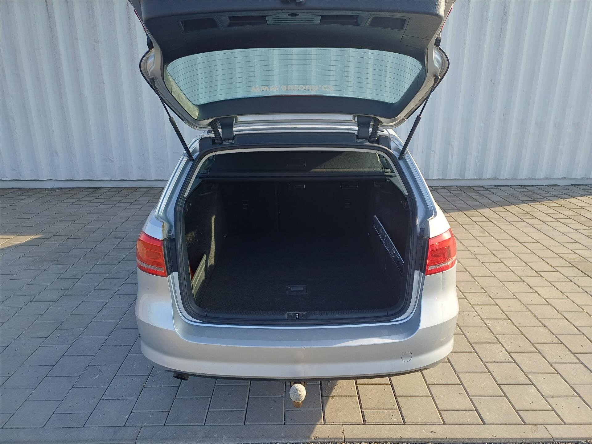 Volkswagen Passat Kombi 1,6 l 77 kw